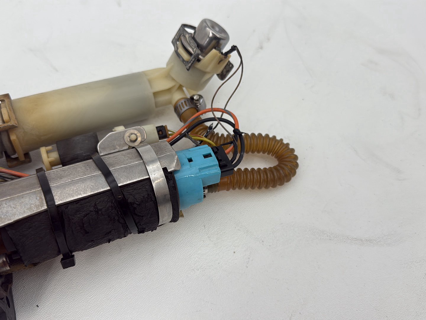 2004 - 2022 Harley-Davidson Sportster 1200 Nightster Fuel Pump Gas Gasoline Petrol Sending 75305-07A