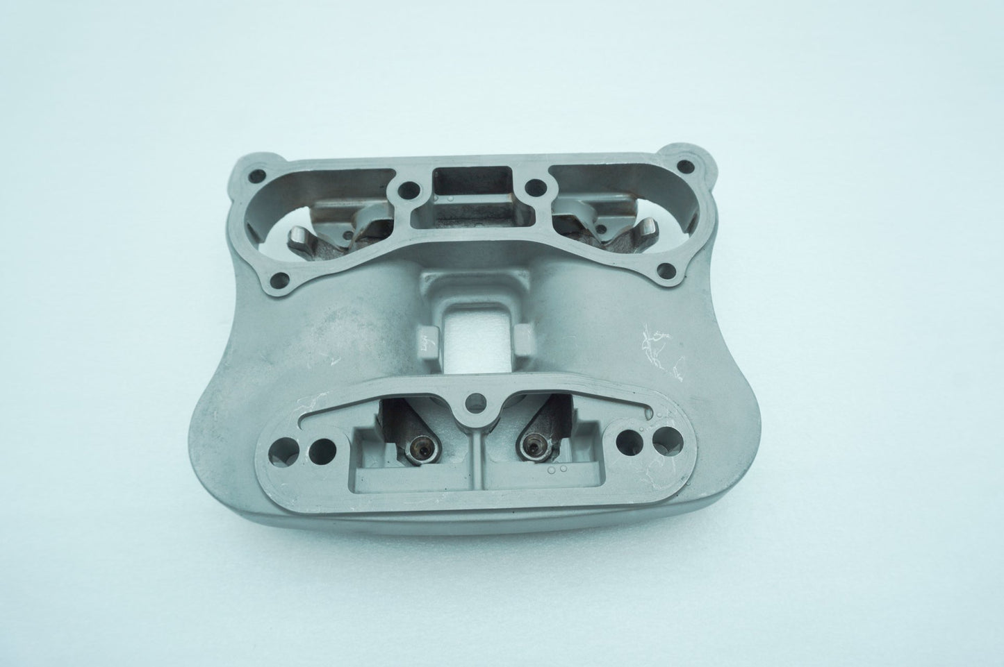 1991 - 2003 Harley-Davidson Sportster  Twin Cam Lower 1 Rocker Box 17543-99A 17501-86B