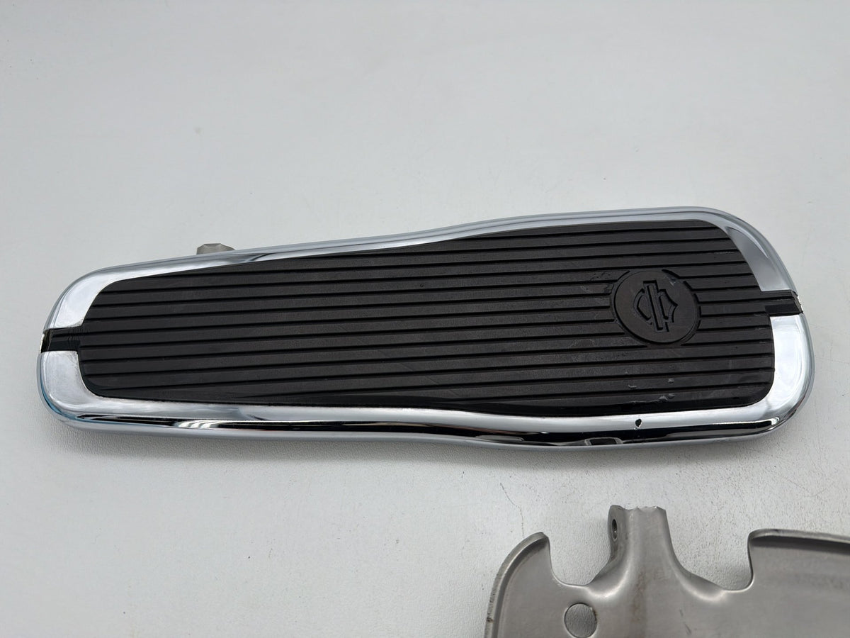 2011 Harley Softail Deluxe FLSTN OEM Left Right Driver Floorboard Foot Rest Pads