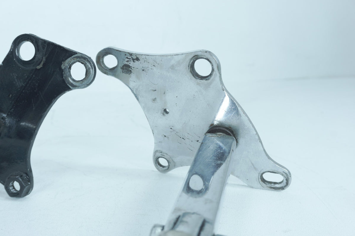 1986 Harley-Davidson Sportster XLH1100 Foot Pegs Left & Right 33048-72