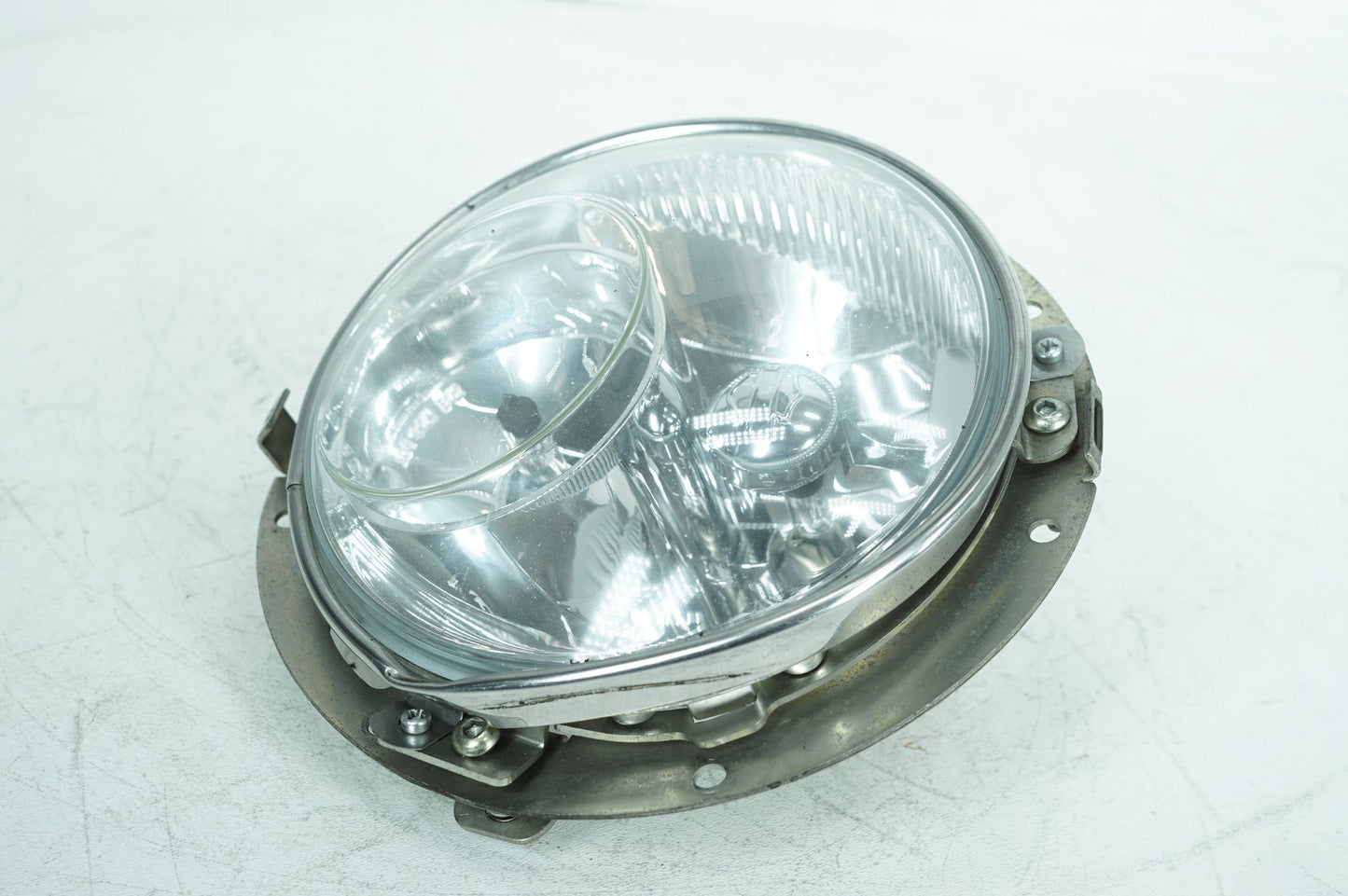 2007 - 2012 Harley-Davidson Touring CVO Electra Screamin Eagle Headlight Headlamp Head Light Halogen 67864-04