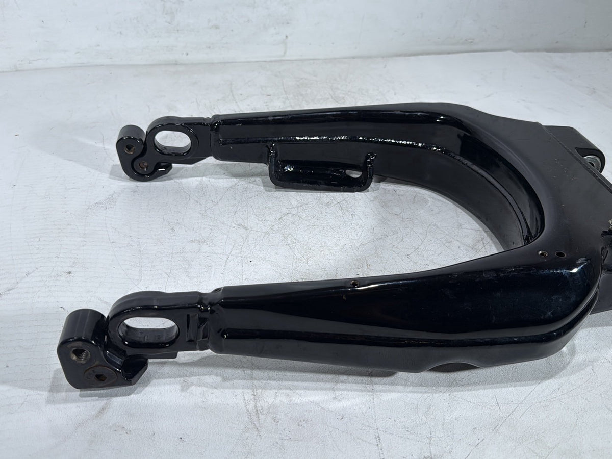 2010 Harley Street Glide Touring FLHX OEM Rear Fork Swingarm Swing Arm