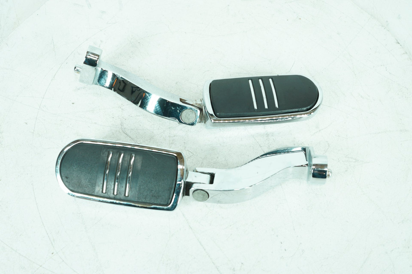 2007 - 2016 Harley-Davidson Touring Police Electra Passenger Left & Right Foot Pegs