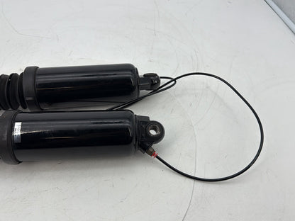 1999 - 2006 Harley-Davidson Touring CVO Screamin Eagle Road King Rear Left Right Shock Absorbers 54565-97C