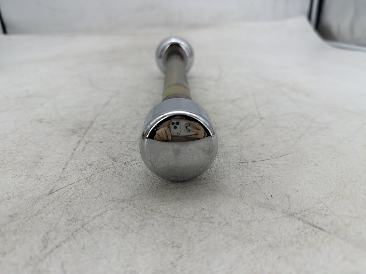 2009 Harley Electra Glide Touring CVO Screamin Eagle Front Wheel Axle Bolt Shaft