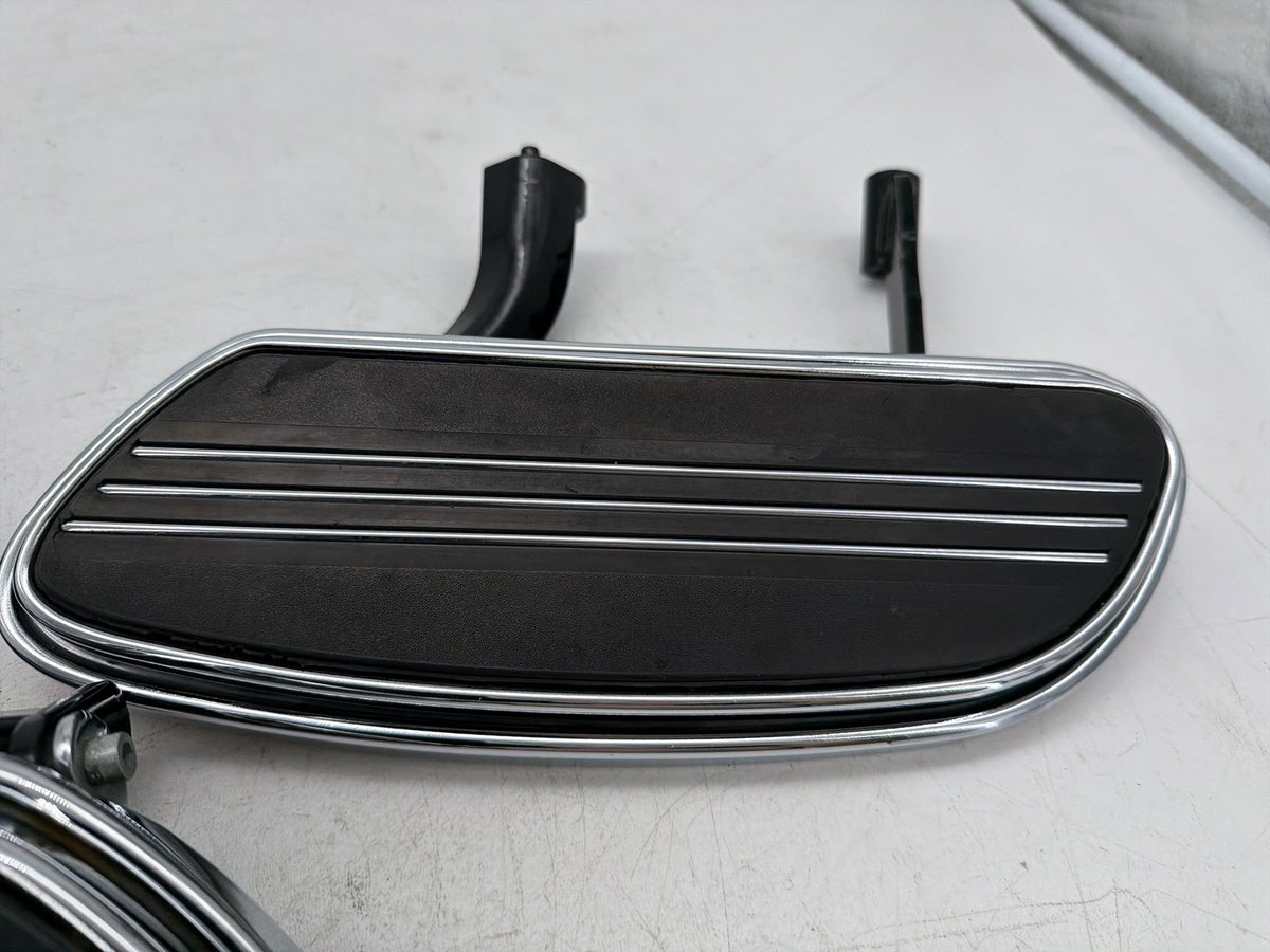 2010 Harley Street Glide Touring FLHX OEM Left Right Driver Floorboard Foot Rest