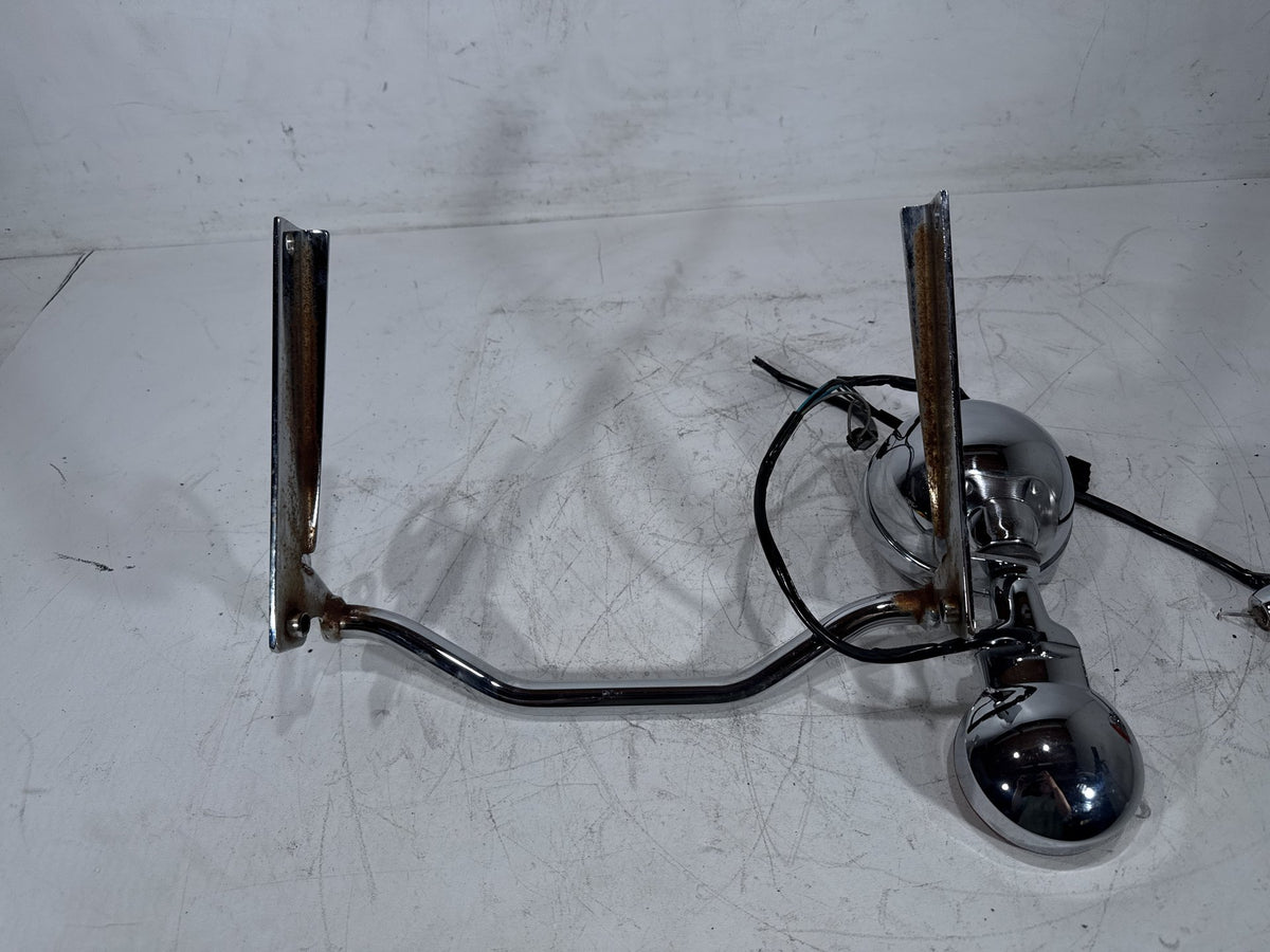 2002 Harley Heritage Softail Classic Front Turn Signal Indicators Aux Light Bar