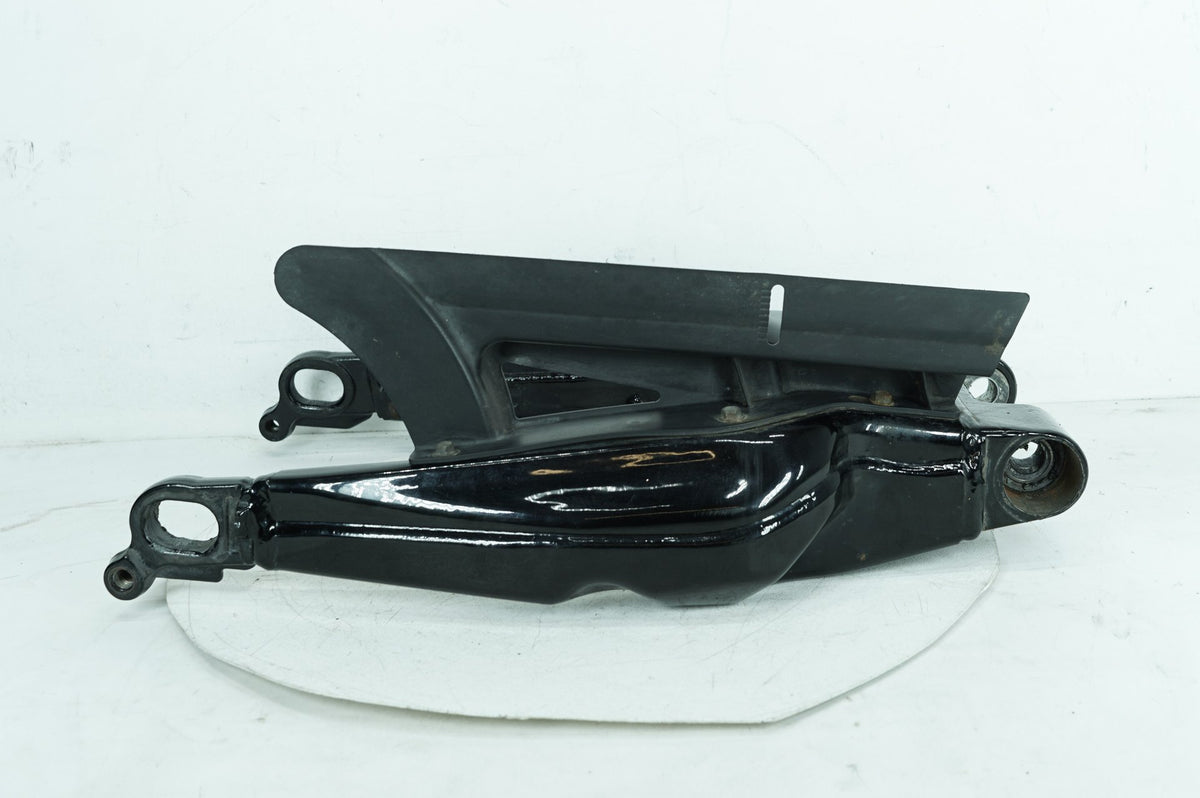 2010 Harley Touring FLHTCU Electra Glide Ultra OEM Rear Fork Swingarm Swing Arm