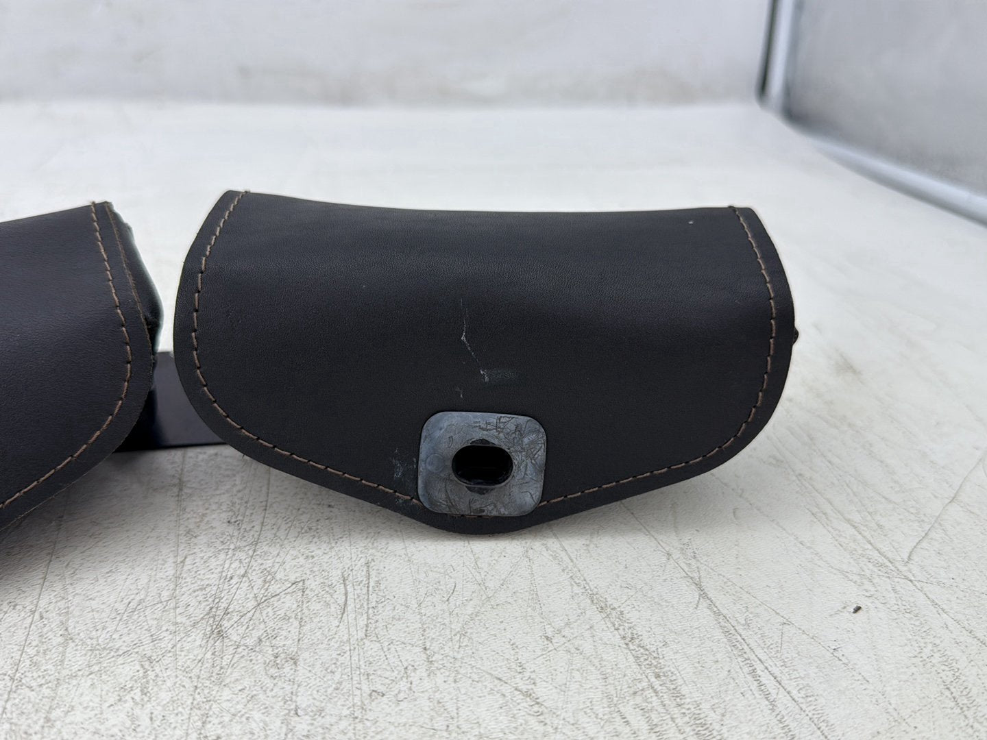1998 Harley Touring FLHTCUI Electra Glide Ultra OEM Front Onboard Tool Bag Leather Storage