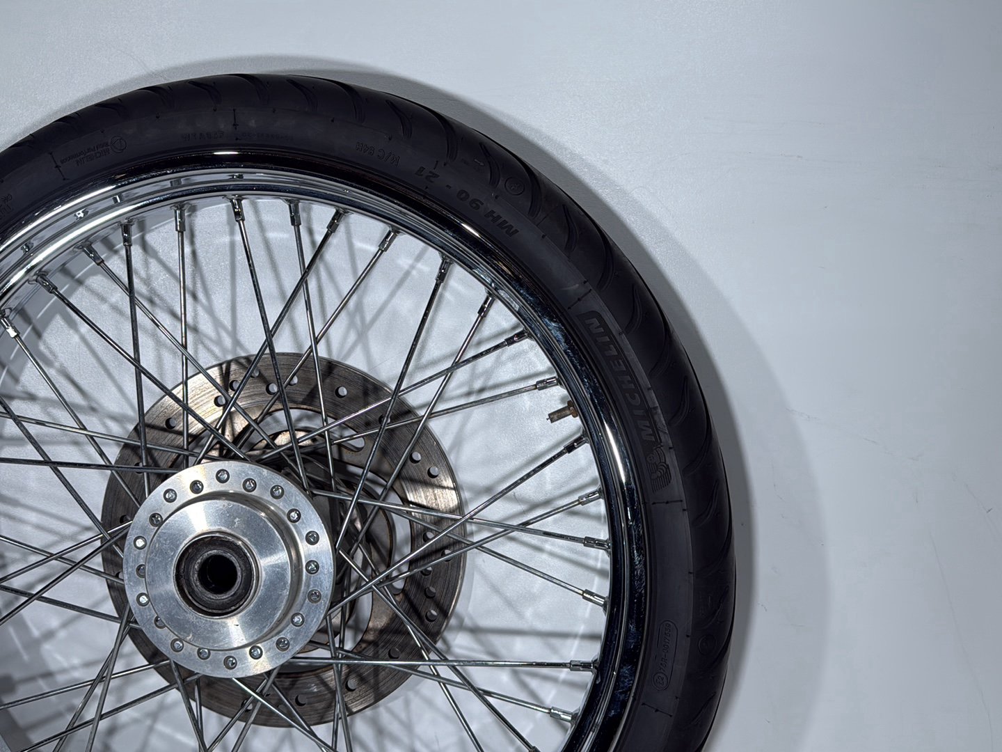 09 Harley Sportster XL1200 1200 Low OEM Front Wheel Rim Tire Spoked MH90-21 21"