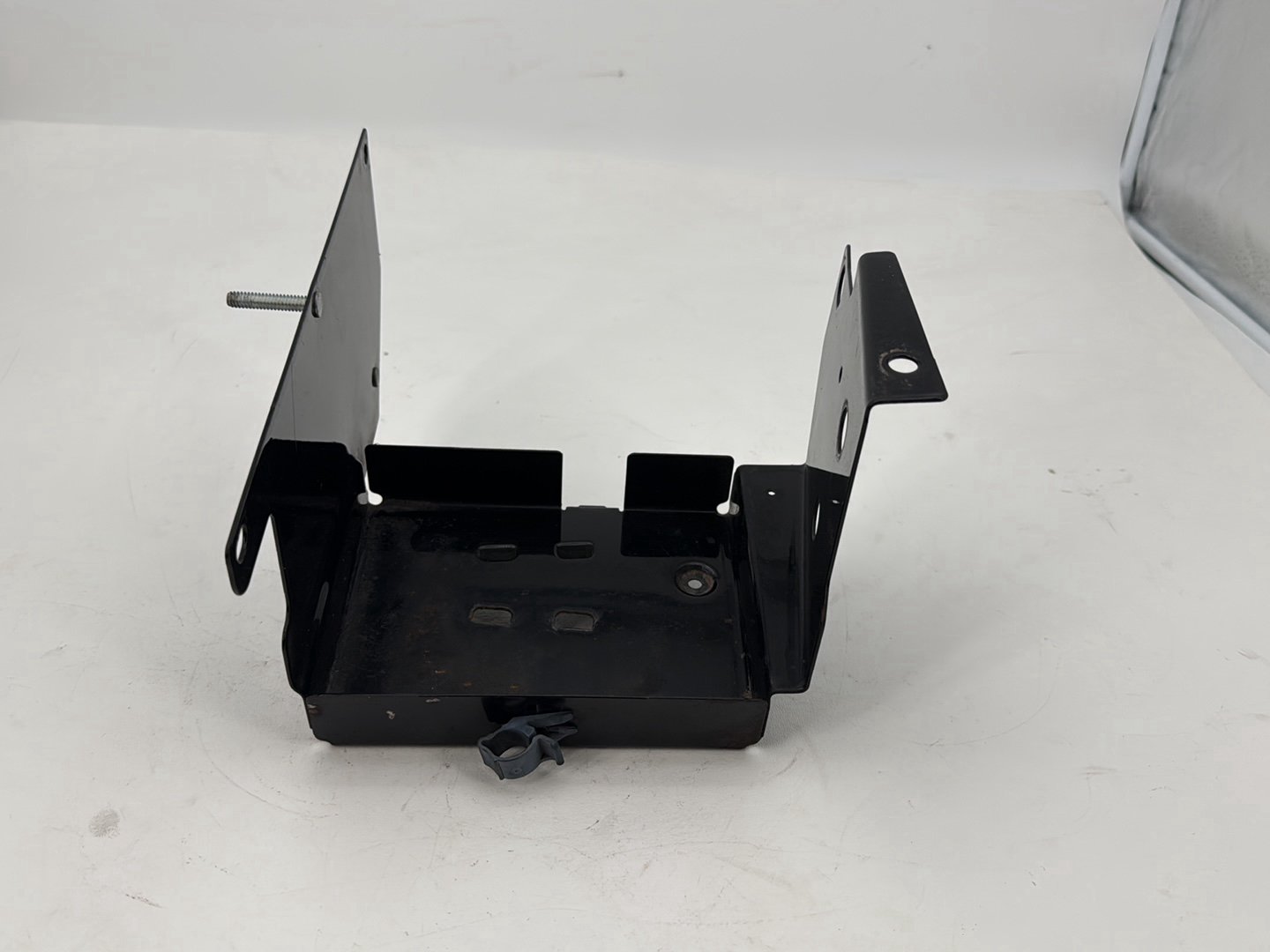 1999 - 2006 Harley-Davidson Touring Road King Custom Battery Tray Bracket Holder Carrier 66281-02A