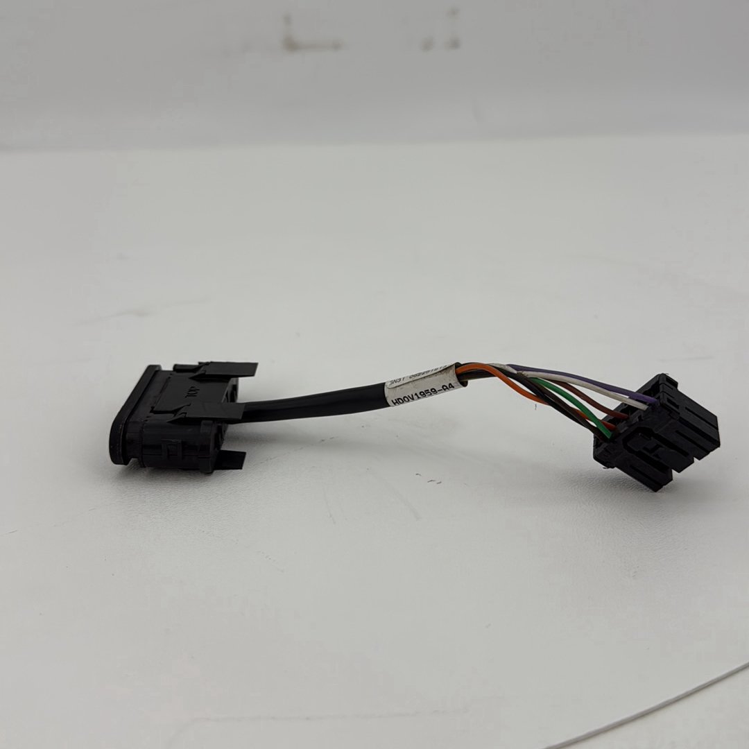2007 - 2012 Harley-Davidson Touring Street Glide Dash Indicator Lamp Wire Plug 68789-96A  	68789-96A