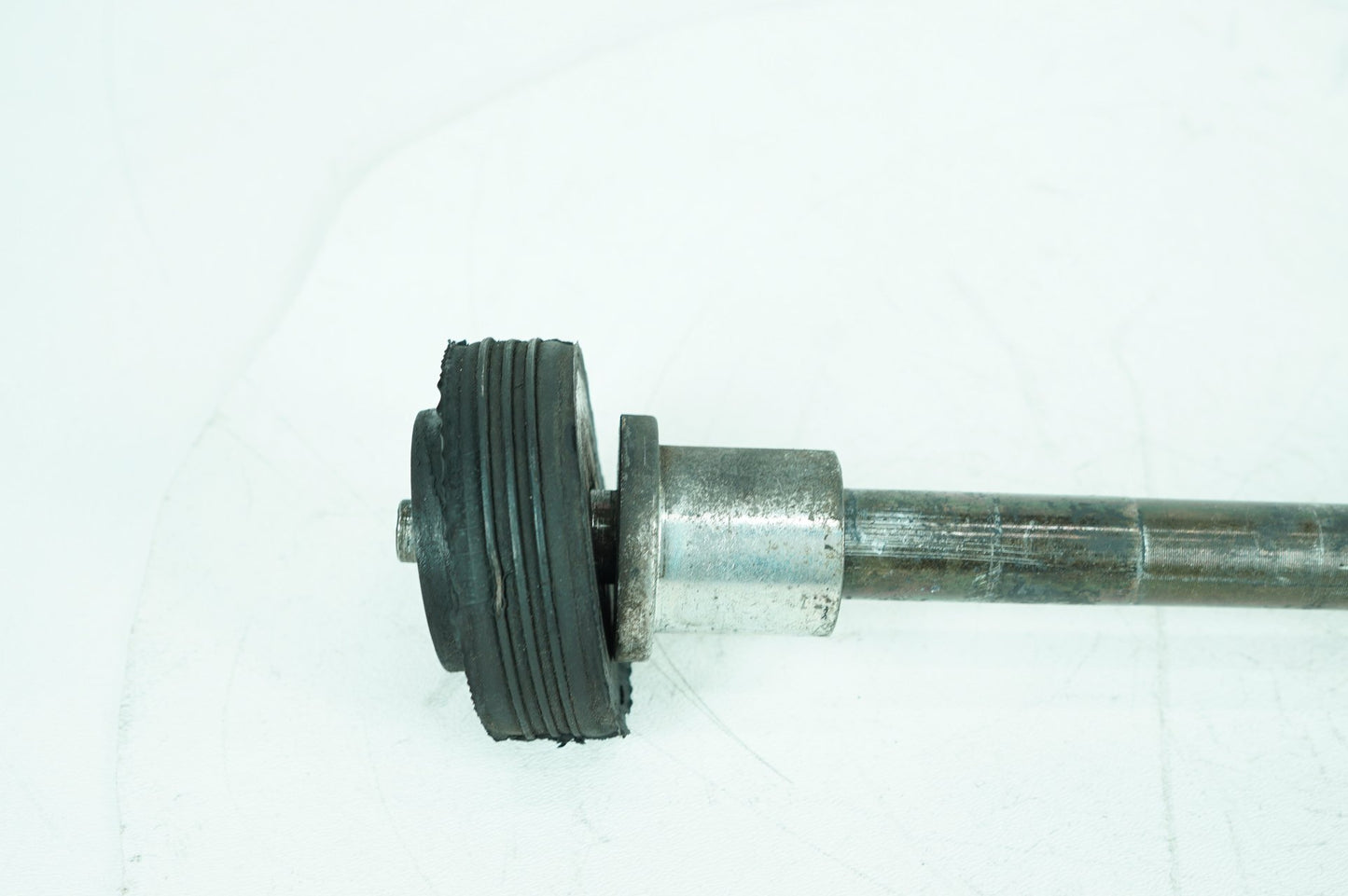 1999 - 2006 Harley-Davidson Touring Electra Glide Classic Rear Fork Swingarm Pivot Bolt Shaft 47505-02