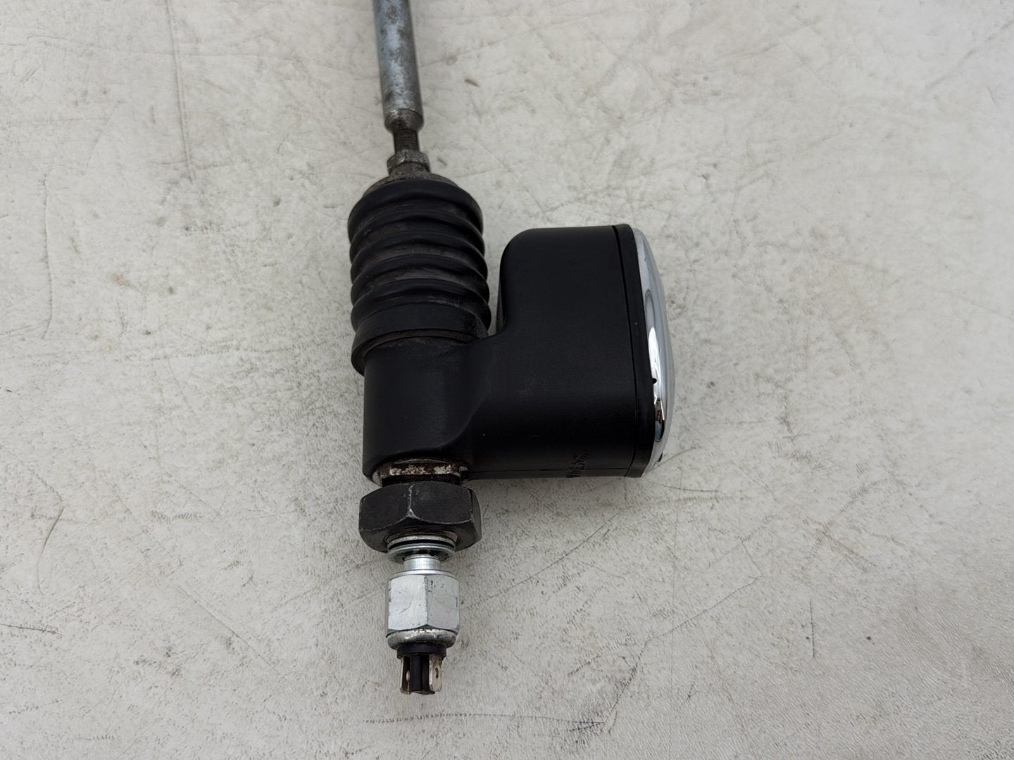 2015 Harley Dyna Low Rider FXDL OEM Rear Brake Master Cylinder Reservoir