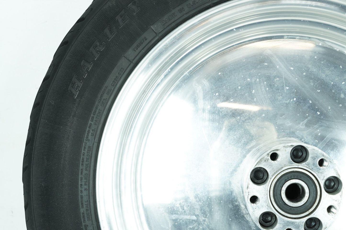 1999 - 2006 Harley-Davidson Dyna Low Rider Rear Wheel Rim Tire 41313-04