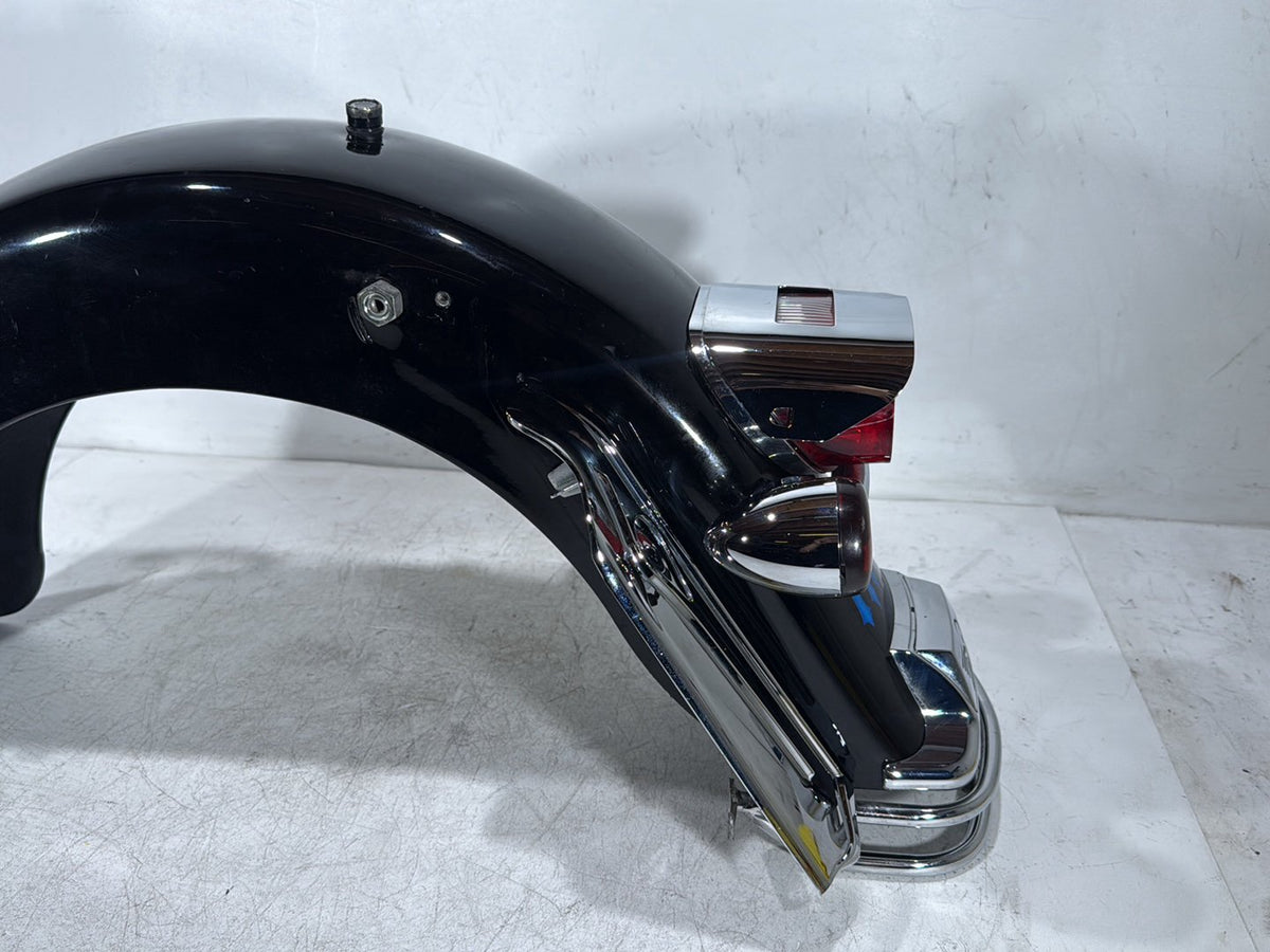 2005 Harley Road King Touring Police OEM Rear Wheel Fender & Turn Signals Bar