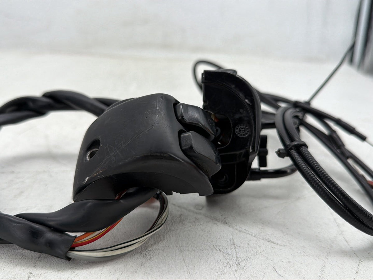 2005 Harley Softail Fat Boy FLSTF OEM Right Engine Start Kill Switches Controls