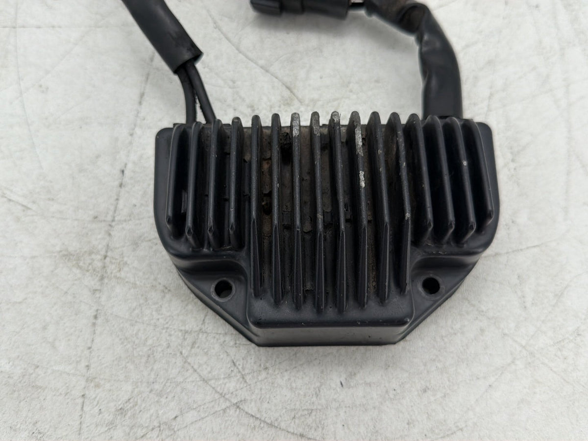 2007 Harley Dyna Street Bob FXDB OEM Voltage Regulator Rectifier