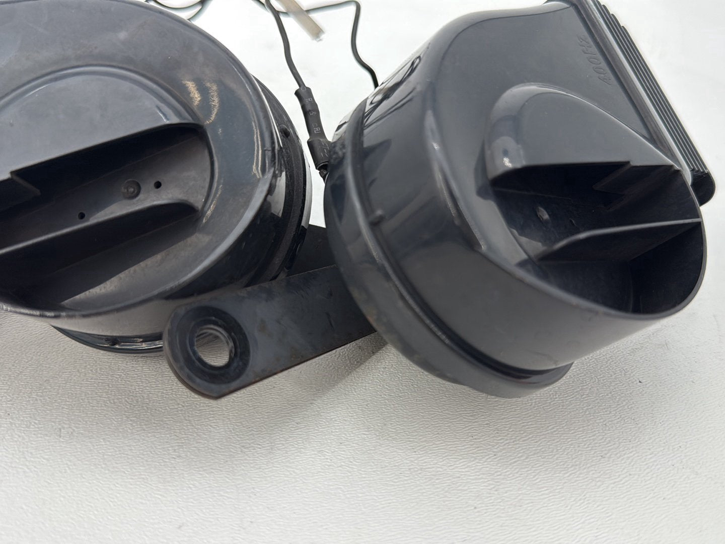 2004 - 2013 Harley-Davidson Sportster 883 Custom Signal Horn Klaxon Beep 69060-90D