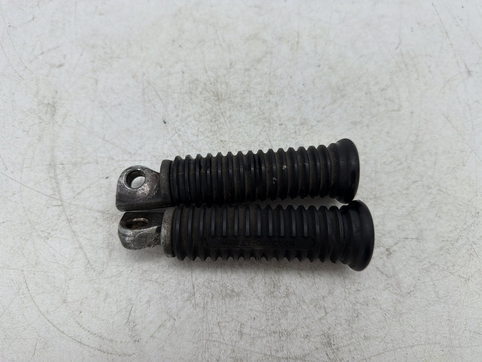 1991 Harley Sportster 883 Deluxe XLH883 OEM Left & Right Step Foot Rest Pegs