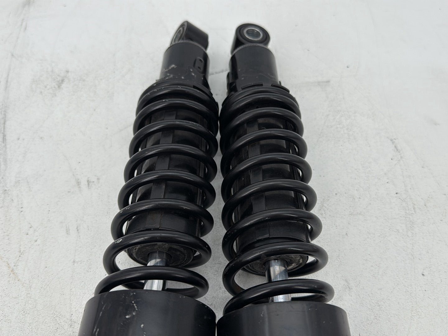 2007 Harley Street Glide Touring FLHX OEM Rear Left Right Shock Absorbers