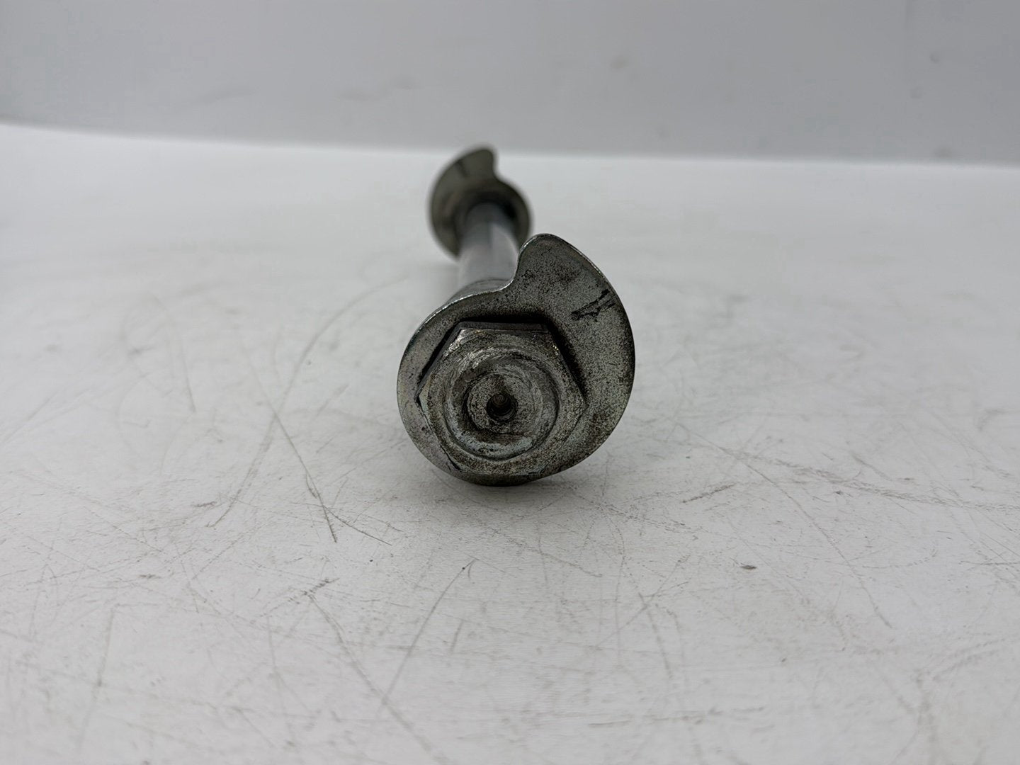 2005 Harley Touring FLHRCI Road King Classic OEM Rear Wheel Axle Bolt Shaft