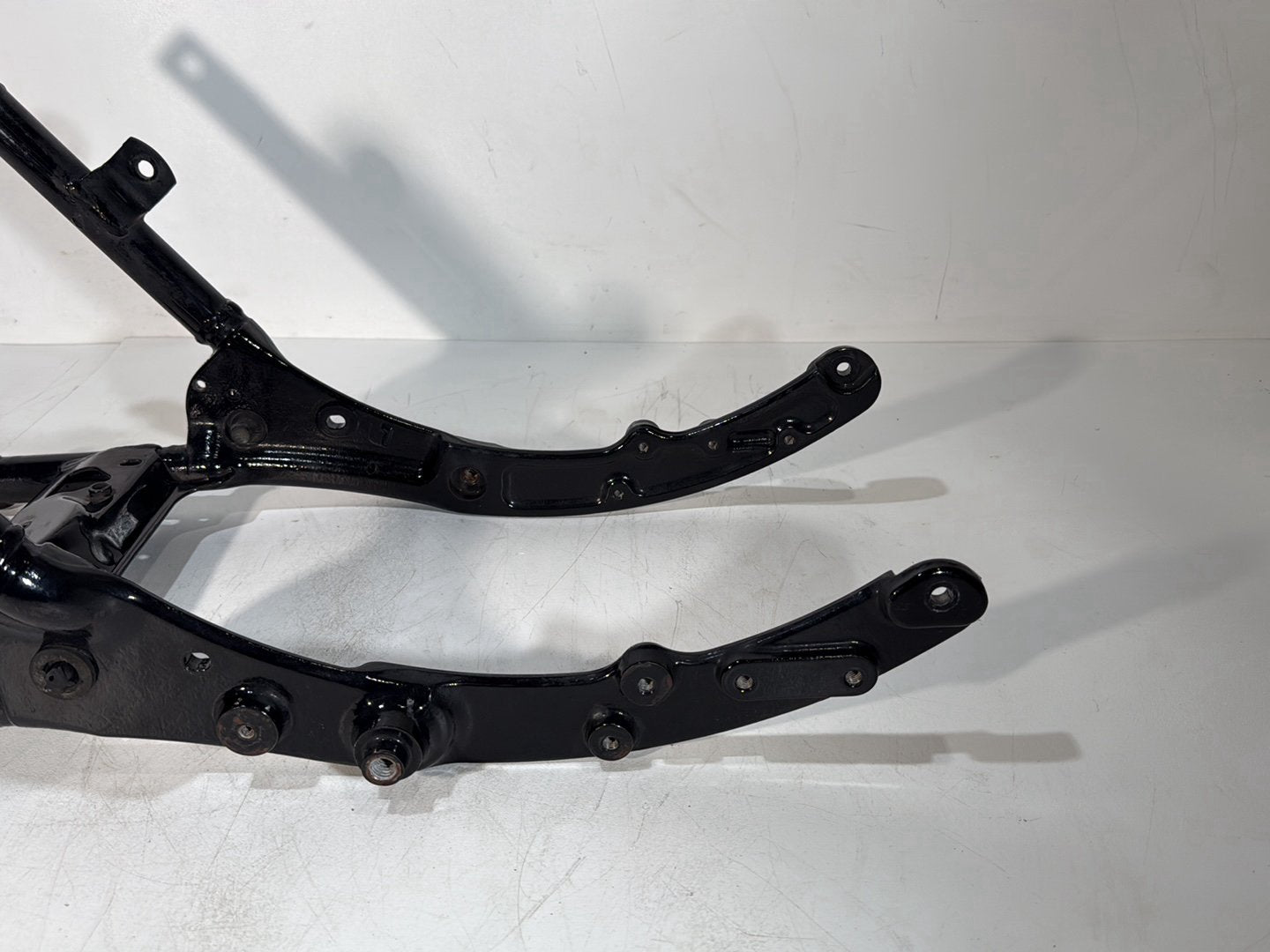 2008 - 2016 Harley-Davidson Touring Electra Glide Ultra Rear Sub Frame Subframe Tail Rail 	48079-09BHP
