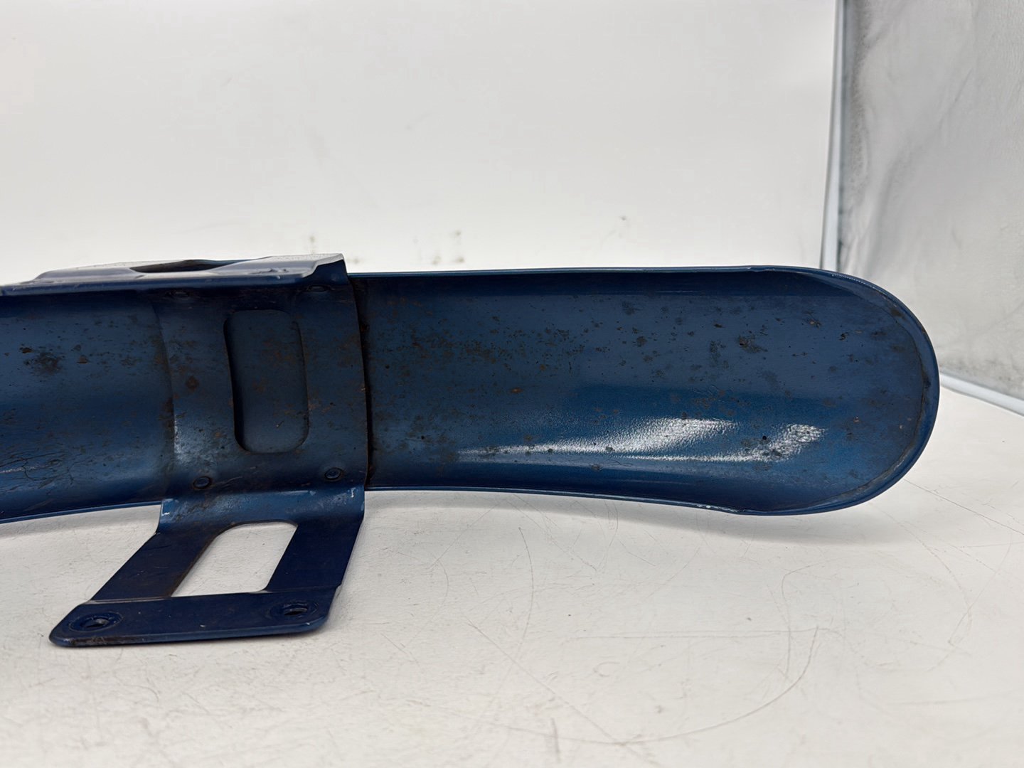 1999 - 2006 Harley-Davidson Dyna Super Glide Front Wheel Fender Shell Panel  	58998-83E
