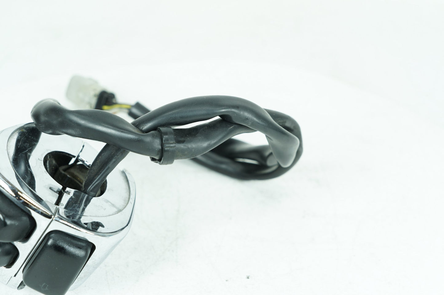2007 - 2013 Harley-Davidson Softail Heritage Classic Left Turn Signal Headlight Switches Controls  	71685-06A