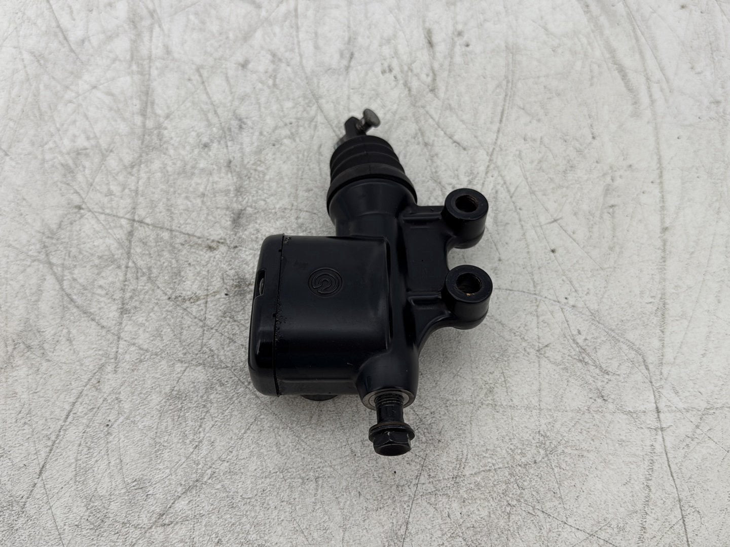 2016 Harley Road King Touring FLHR OEM Rear Brake Master Cylinder Reservoir
