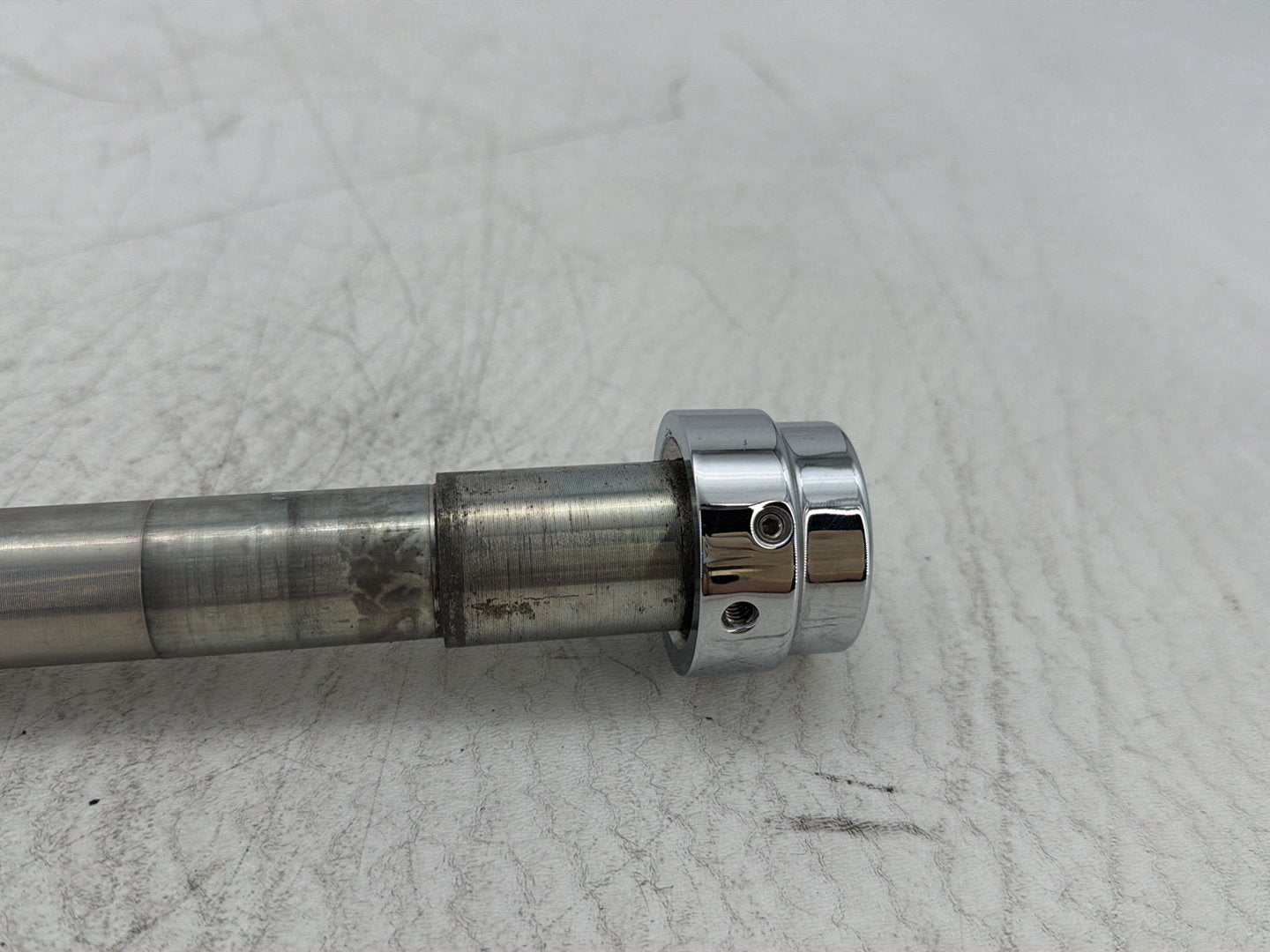 2011 Harley Heritage Softail Classic FLSTC OEM Front Wheel Axle Bolt Shaft