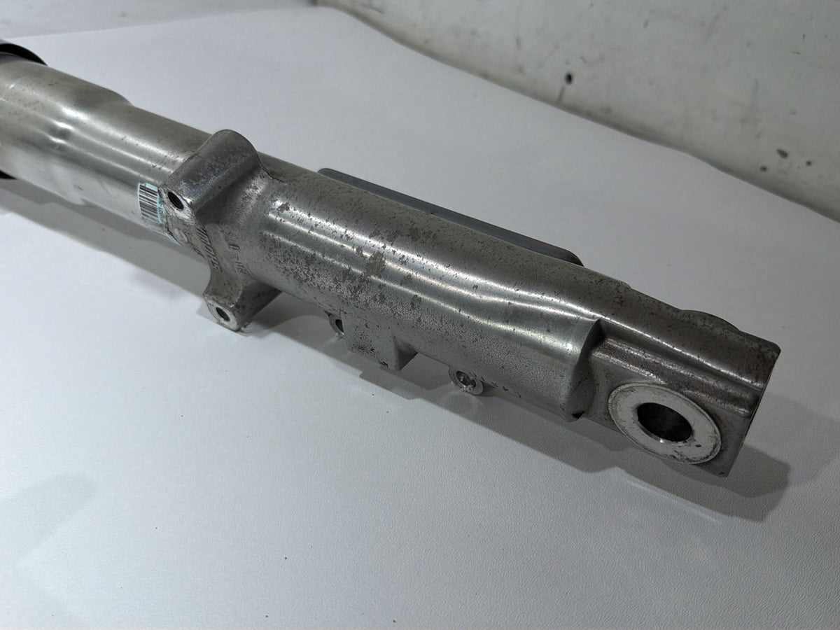 2011 Harley Heritage Softail Classic FLSTC OEM Front Triple Tree Set & LH RH Fork Legs Sliders