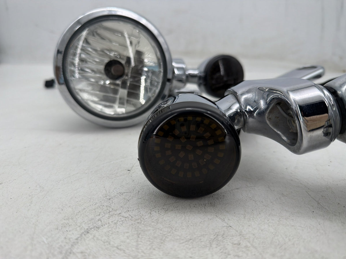 11 Harley Street Glide Touring FLHX OEM Front Left Right Turn Signal Indicators