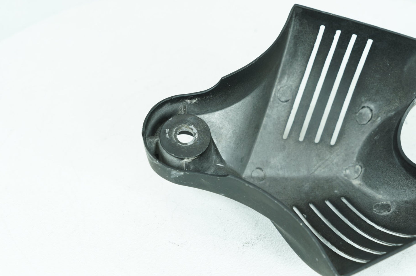 2007 Harley Dyna FXD Super Glide OEM Horn Signal Klaxon Chrome Cover