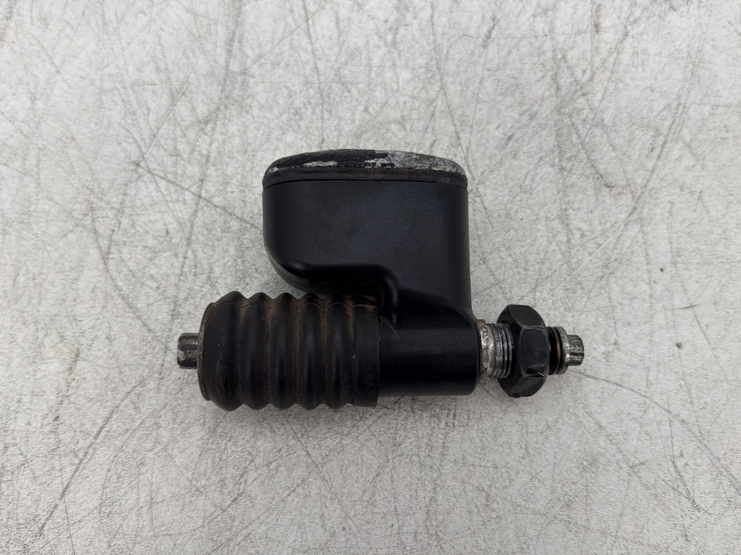2007 Harley Dyna Street Bob FXDBI OEM Rear Brake Master Cylinder Reservoir