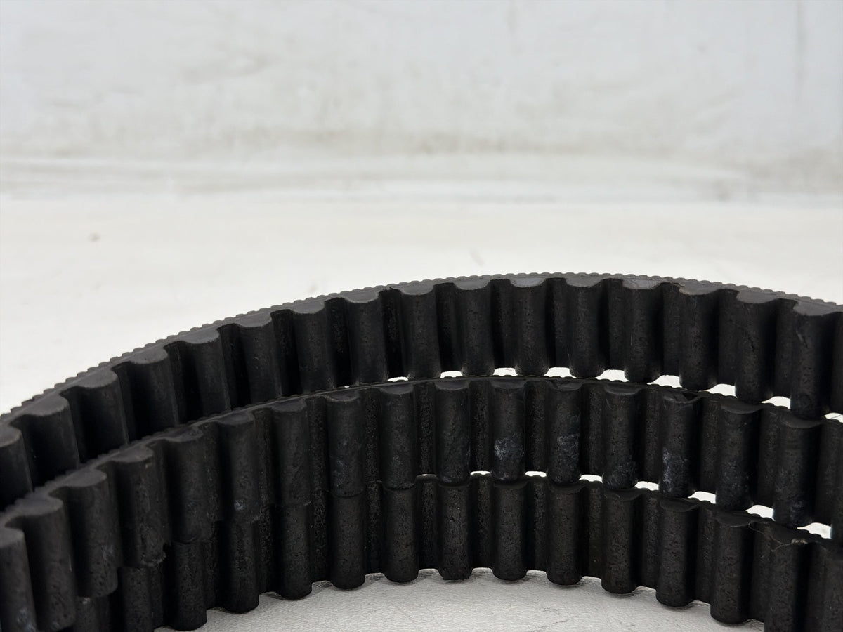 2012 Harley Street Glide Touring FLHX OEM Rear Drive Belt 40024-09 140T 1"