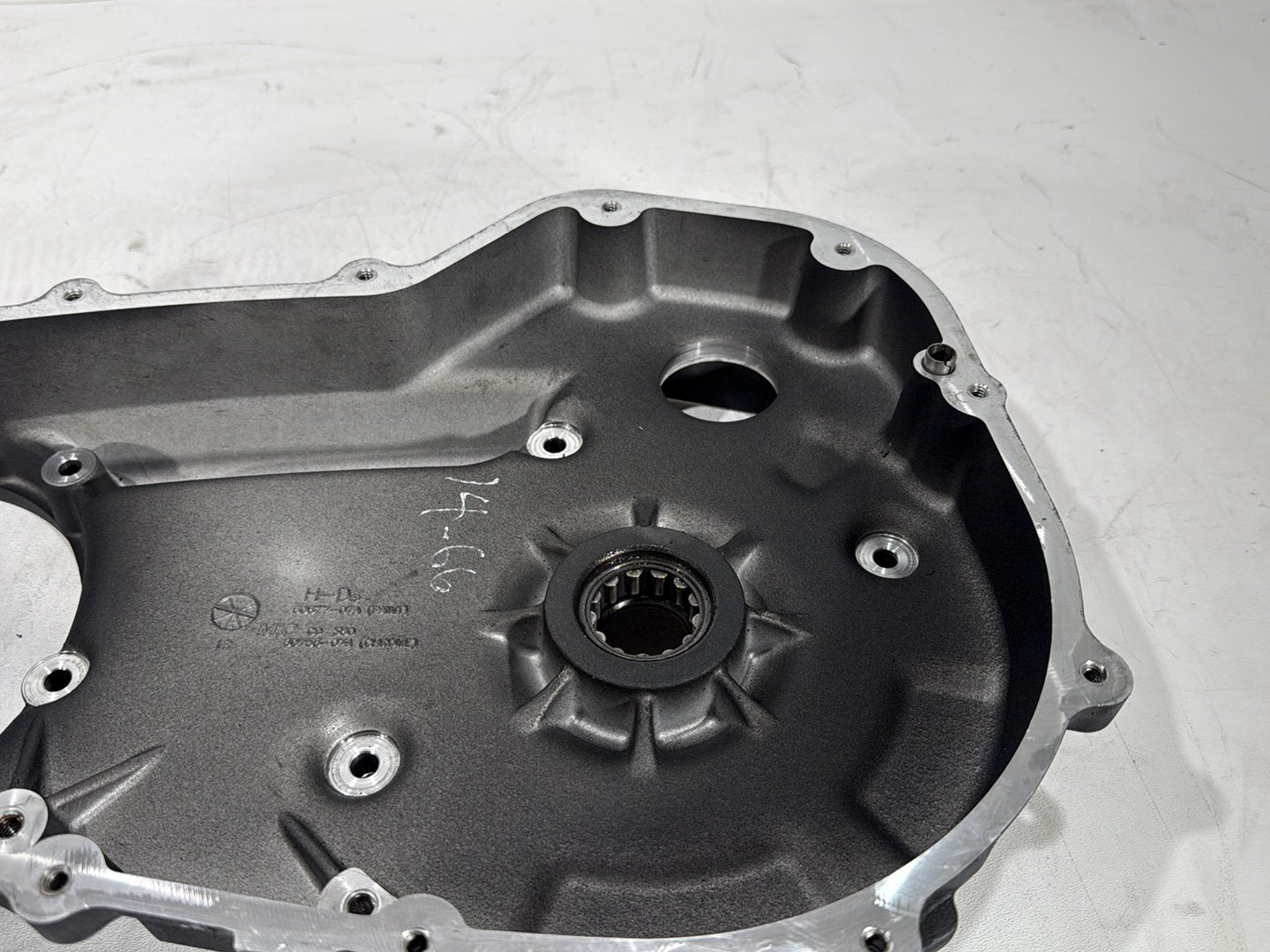 2013 Harley Electra Glide Touring Ultra FLHTCUI OEM Inner Primary Clutch Cover