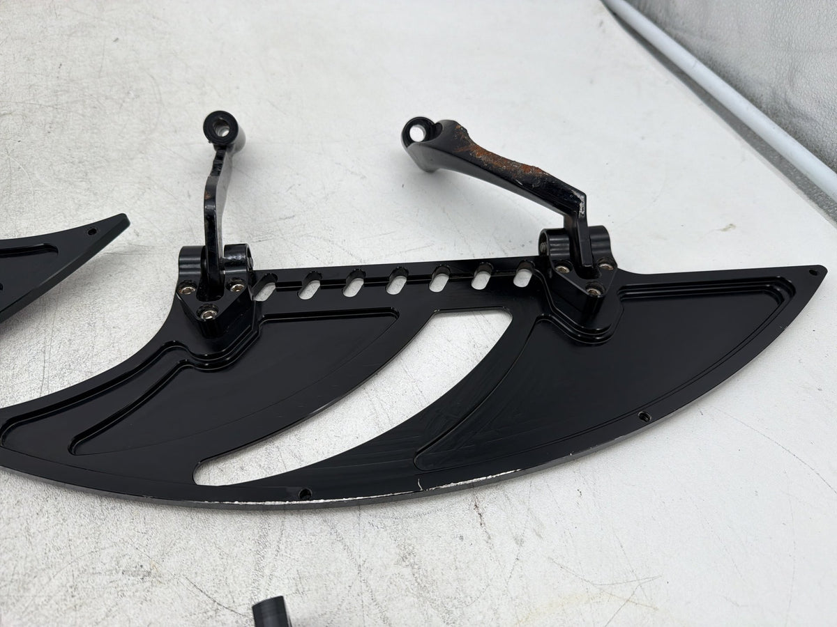 10 Harley Road King Touring Police Left Right Driver & Pass Floorboard Foot Rest