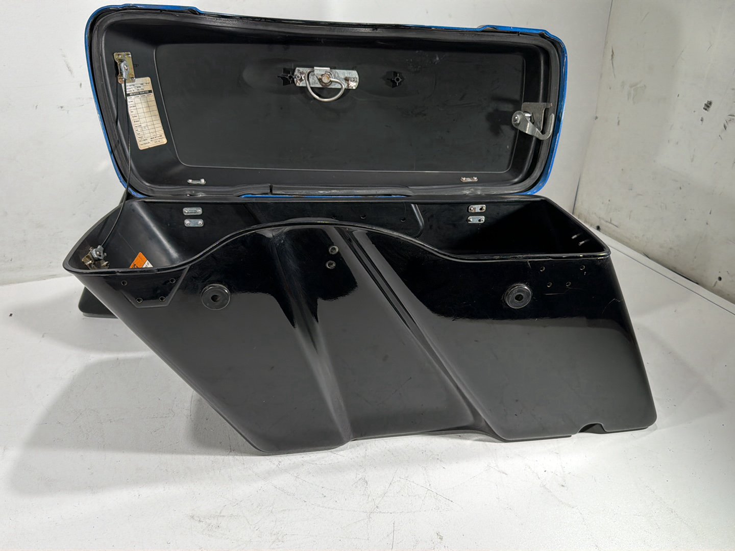 2009 Harley Road King Touring Police OEM Left Right Saddlebags Luggage NOKey