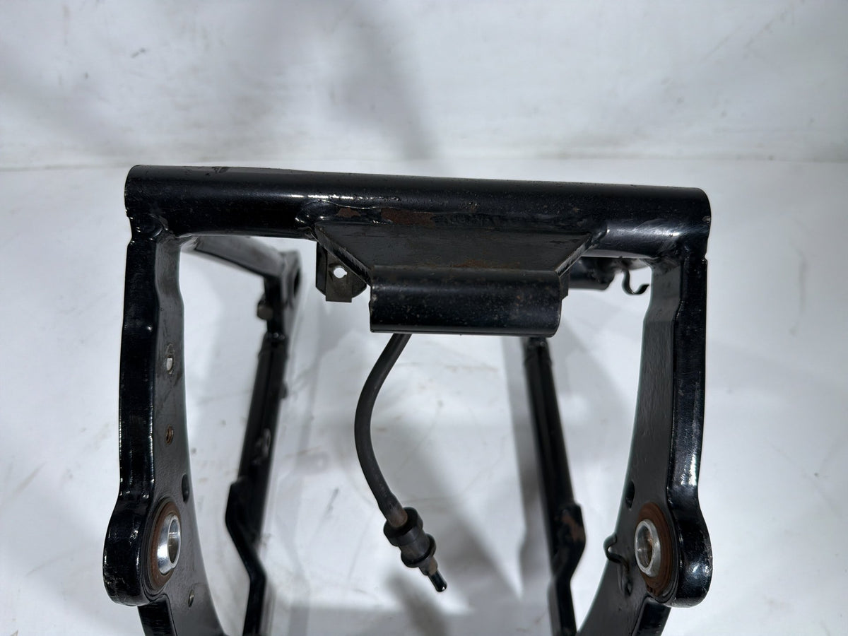1997 Harley Heritage Softail Classic OEM Rear Fork Swingarm Swing Arm 47573-89B