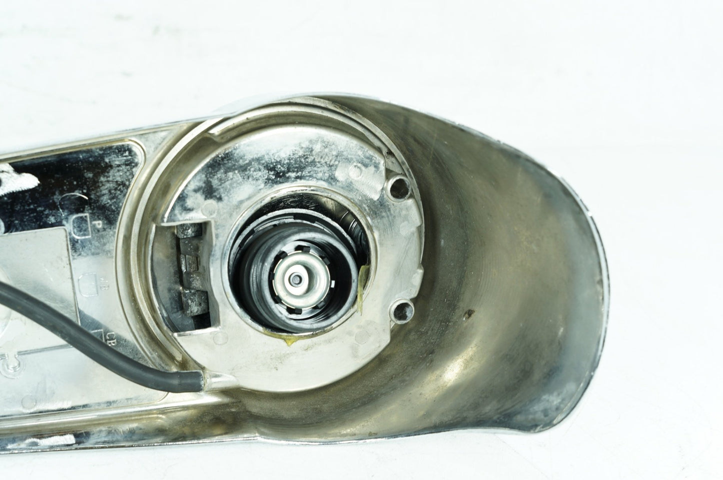 1999 - 2006 Harley-Davidson Touring Electra Glide Ultra Fuel Gas Tank Dash Console NOKey 61270-98A