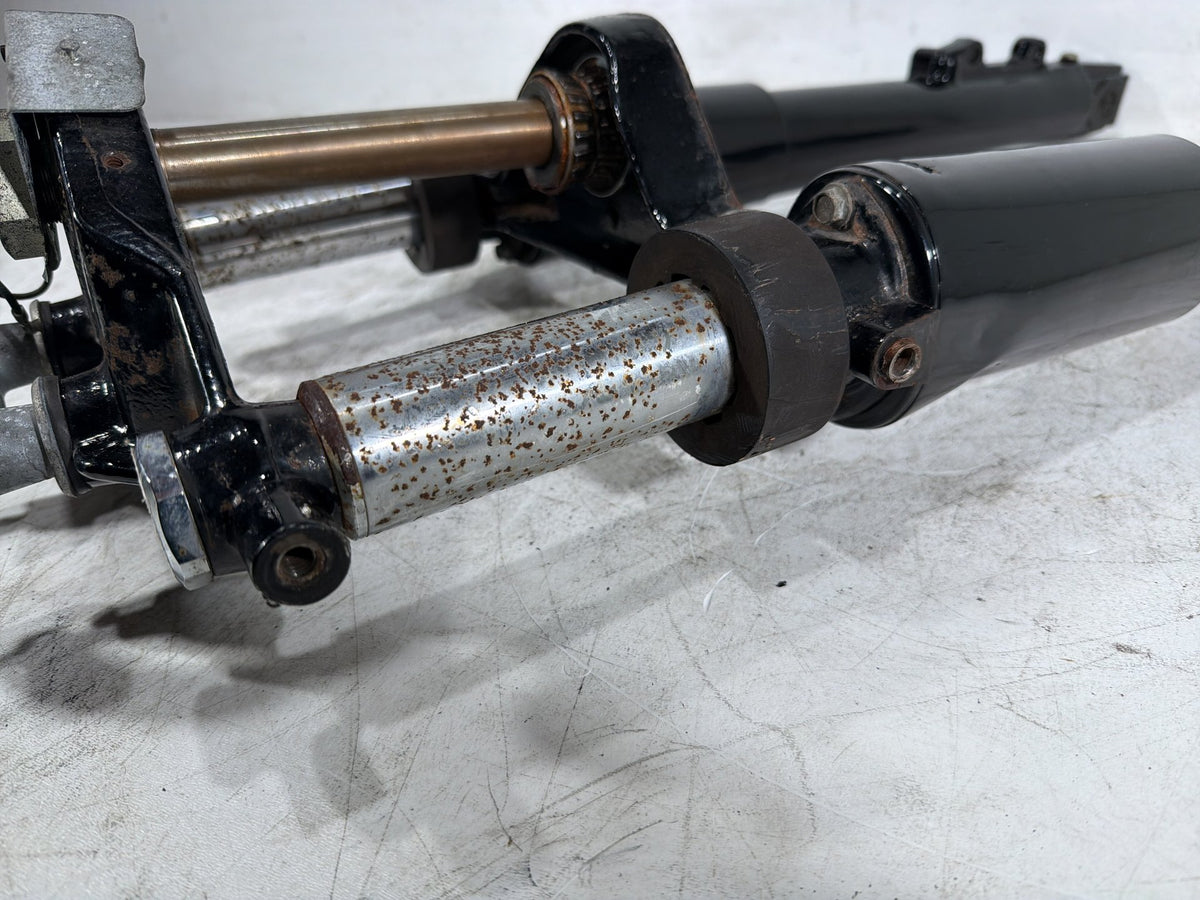 2006 Harley Electra Glide Touring Classic OEM Front Triple Tree Set & LH RH Fork Legs Sliders