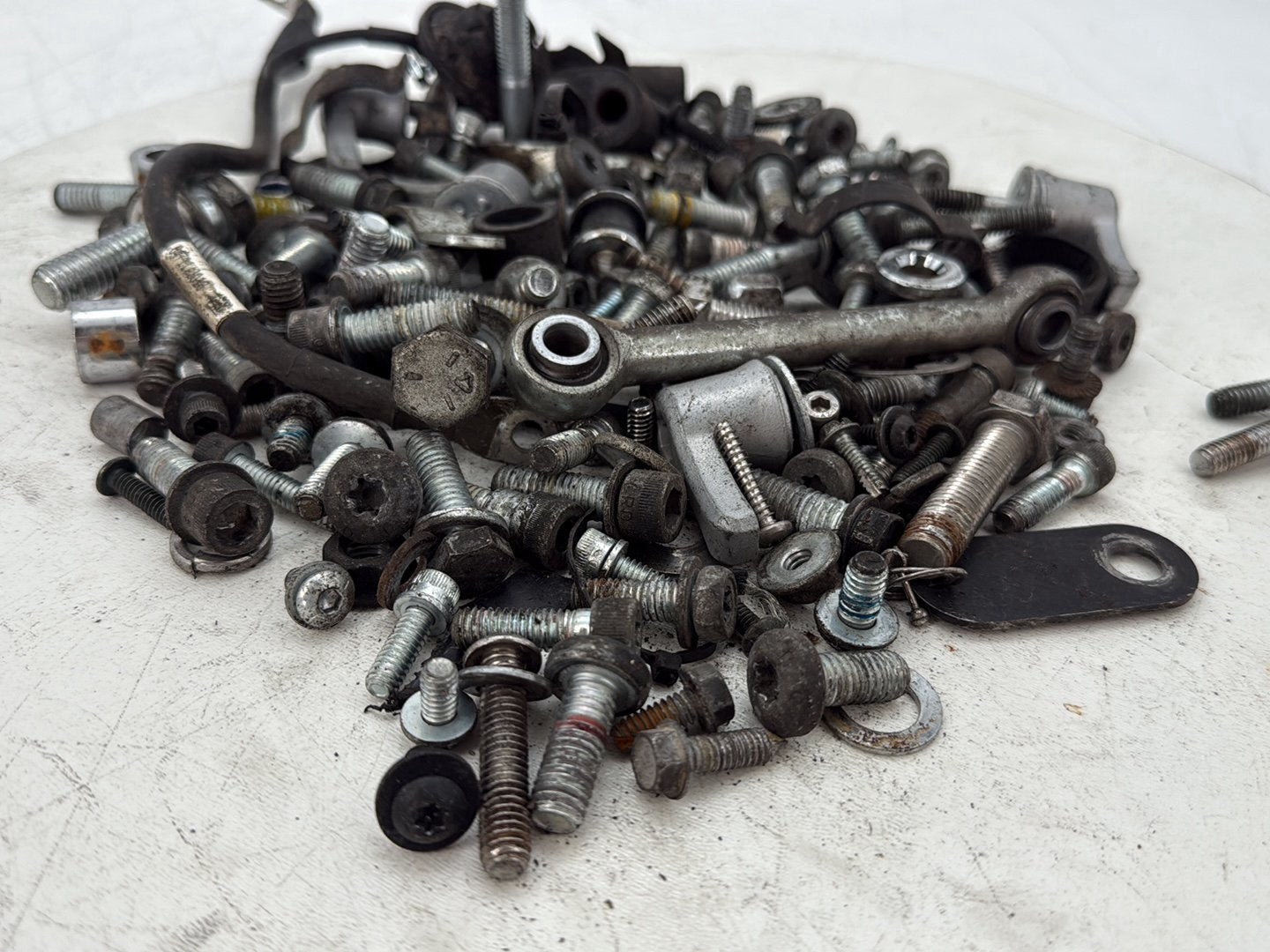 2018 Harley Electra Glide Touring Ultra FLHTCU OEM Hardware Bolts Nuts & Brackets