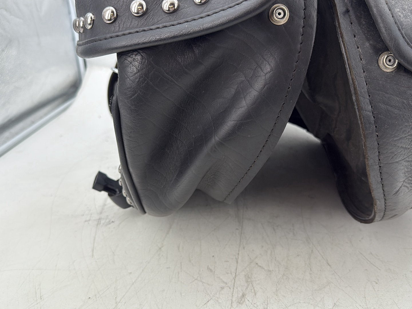 1997 Harley Softail Heritage Classic Rear Left Right Saddlebags Luggage Leather