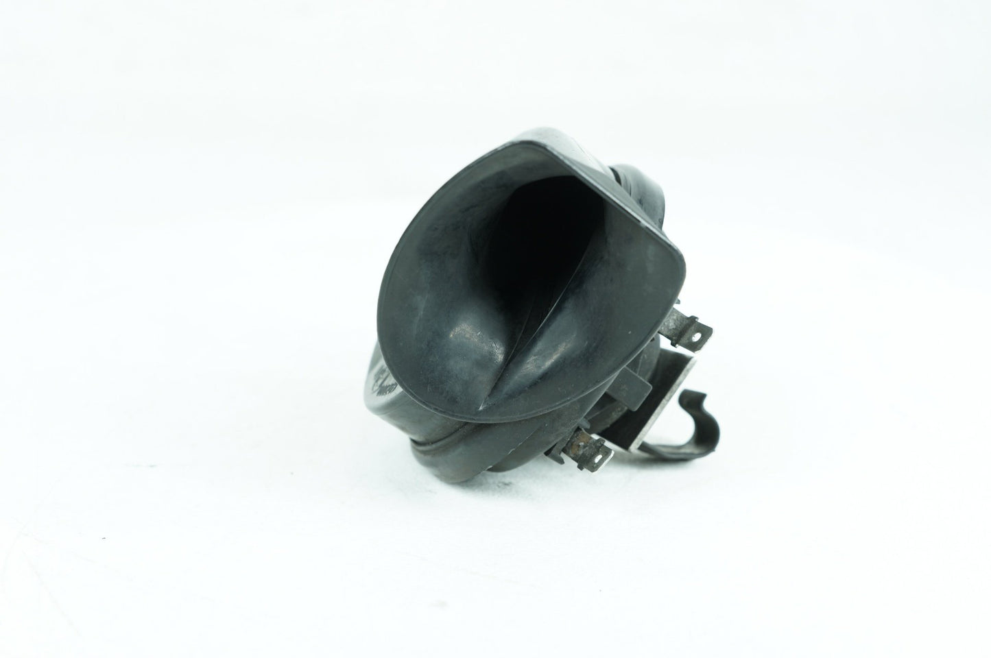 1999 - 2006 Harley-Davidson Dyna Low Rider Signal Horn Klaxon Beep 69060-90F