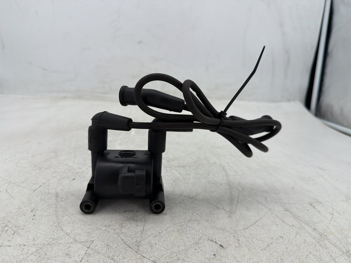 2013 Harley Street Glide Touring FLHX OEM Ignition Coil Spark Plugs Cable