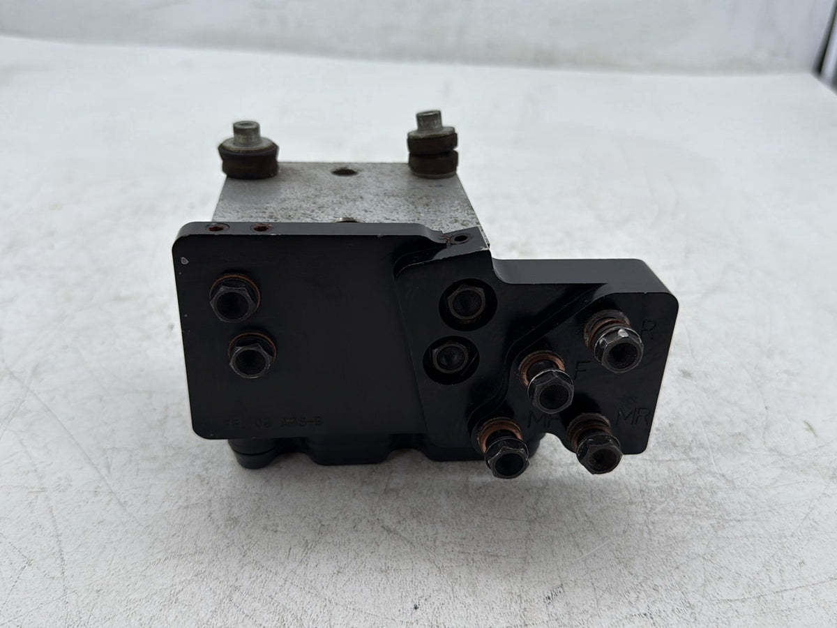 2009 Harley Road King Touring Police OEM ABS Brake Pump & Control Module
