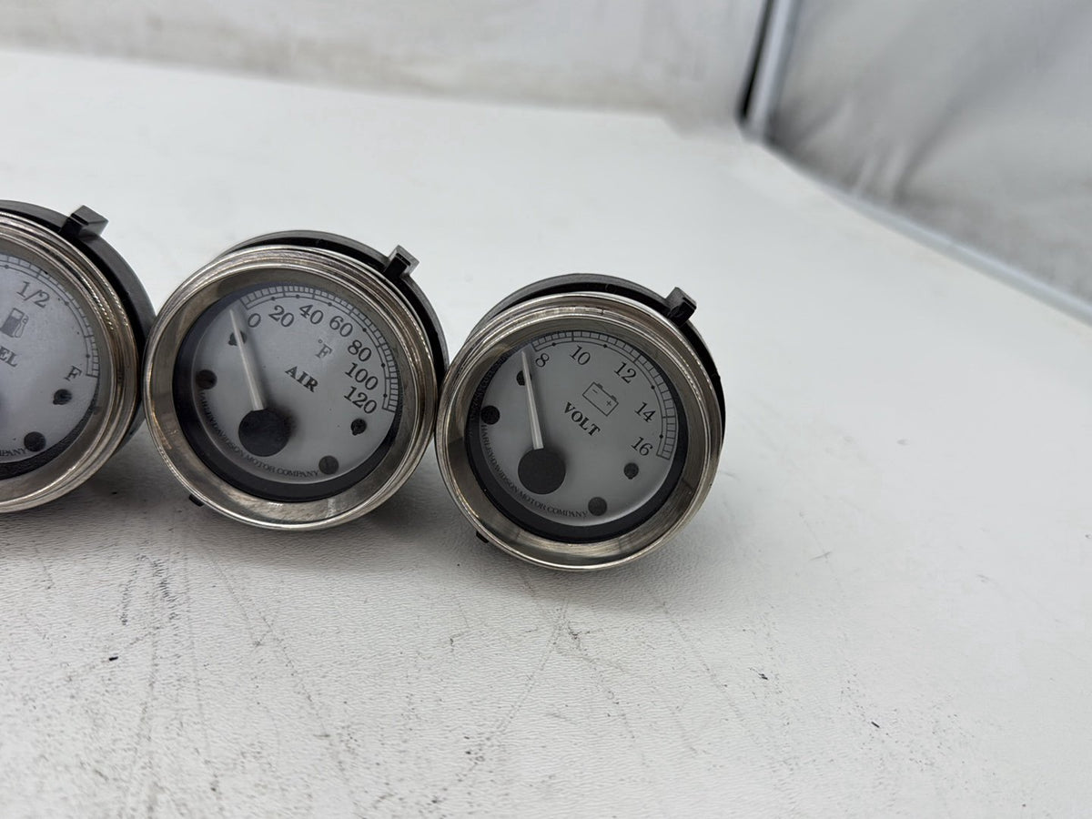 2007 Harley Street Glide Touring OEM Air Oil Volt Fuel Tacho Speedo Gauges 44K