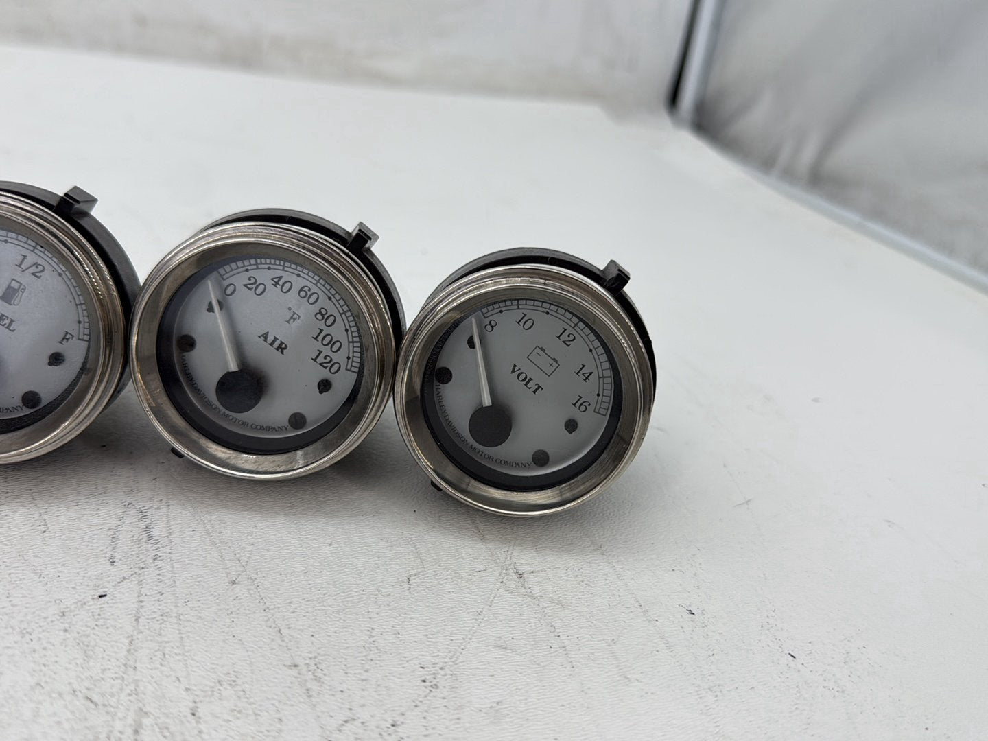 2007 Harley Street Glide Touring OEM Air Oil Volt Fuel Tacho Speedo Gauges 44K
