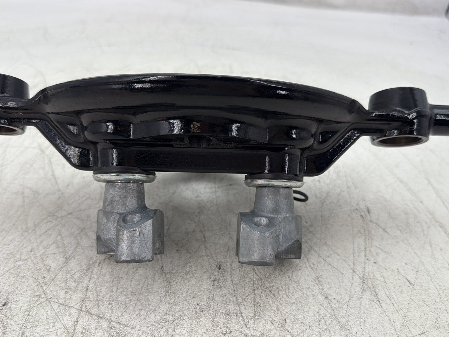 2006 Harley Road King Touring FLHRCI Classic OEM Front Fork Upper Triple Tree Clamps